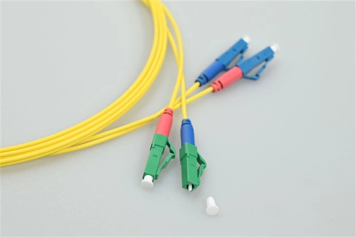 OPTIC PATCH CORD LC APC TO LC UPC DUPLEX