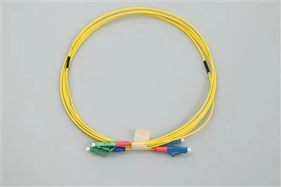 Ljósleiðaraleiðsla Lc apc til lc upc Duplex Yellow